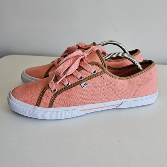 Isaac Mizrahi Shoes - Isaac Mizrahi Women's Peach Canvas Low Top Sneakers Size 11